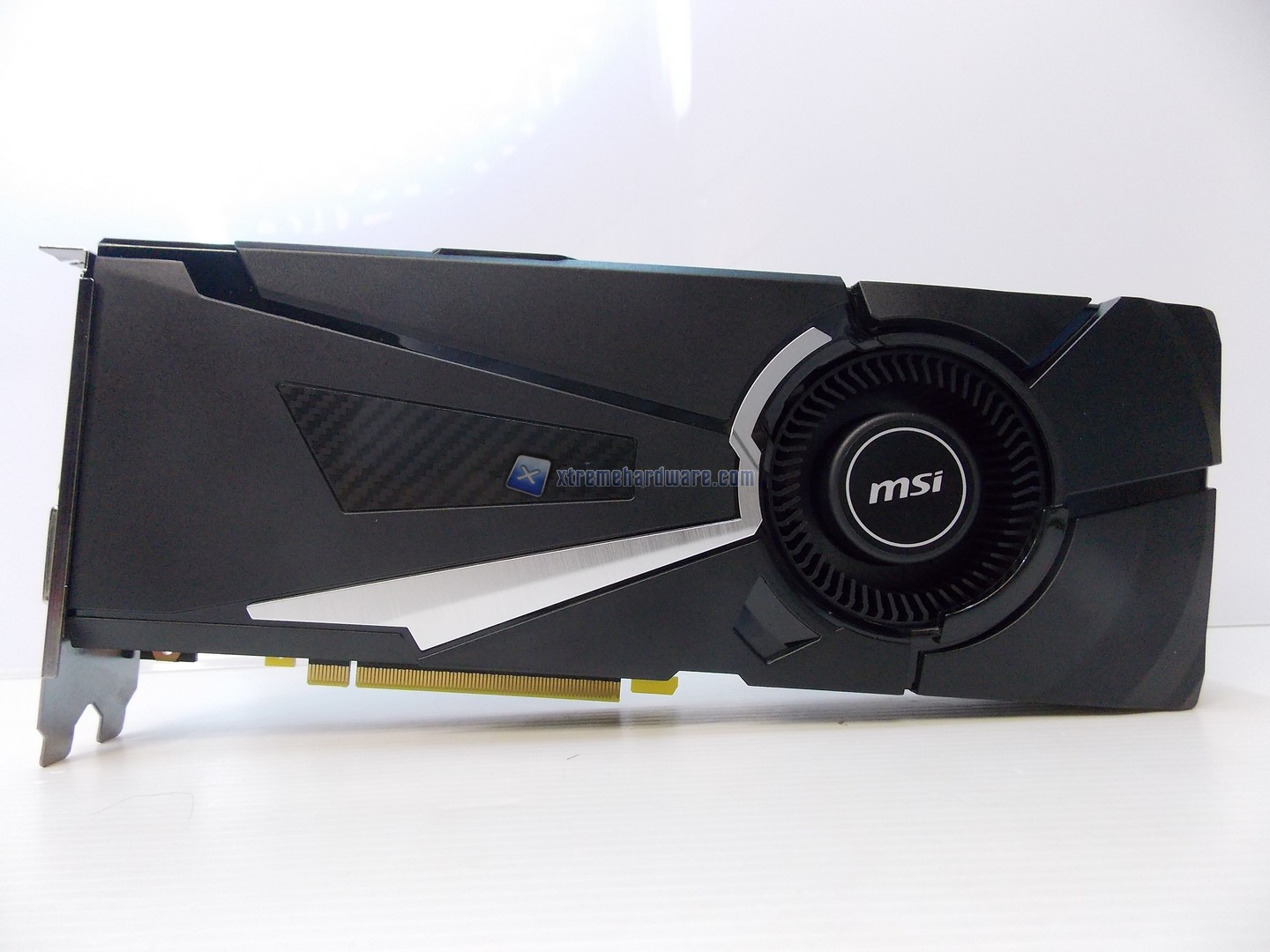 1070 MSI AERO 00009